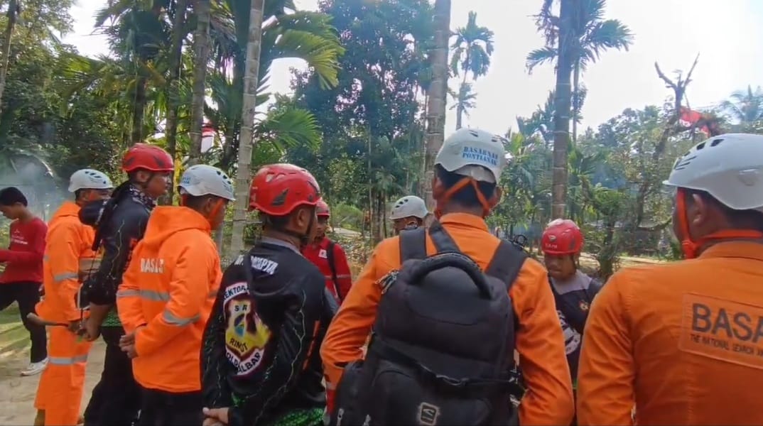 CARI WARGA PUNGGUR HILANG SAAT MENCARI SAYUR. TIM SAR GABUNGAN GUNAKAN METODE ESAR